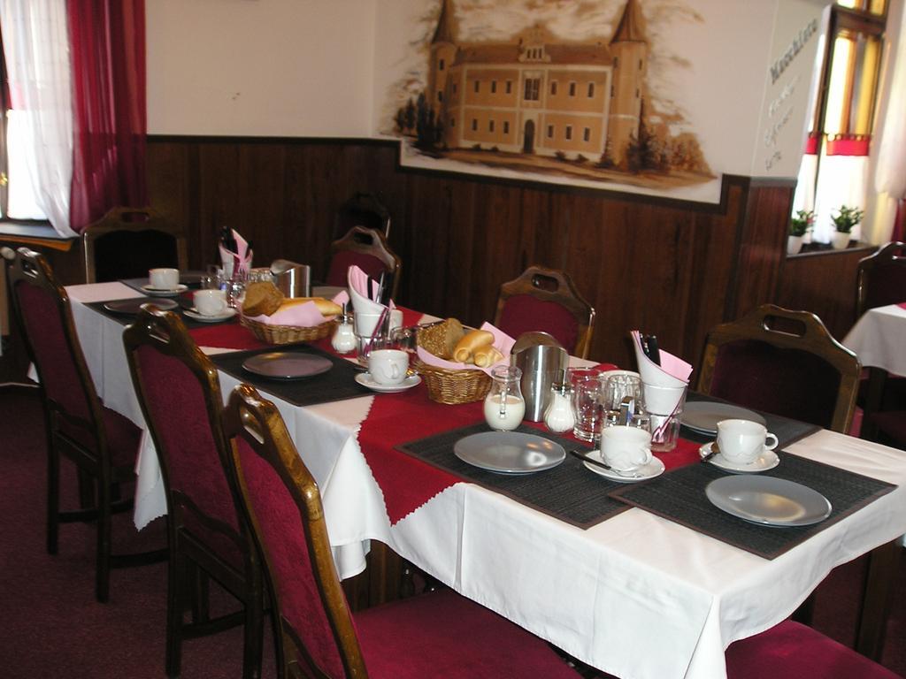 Hotel Global Sokolov Zewnętrze zdjęcie